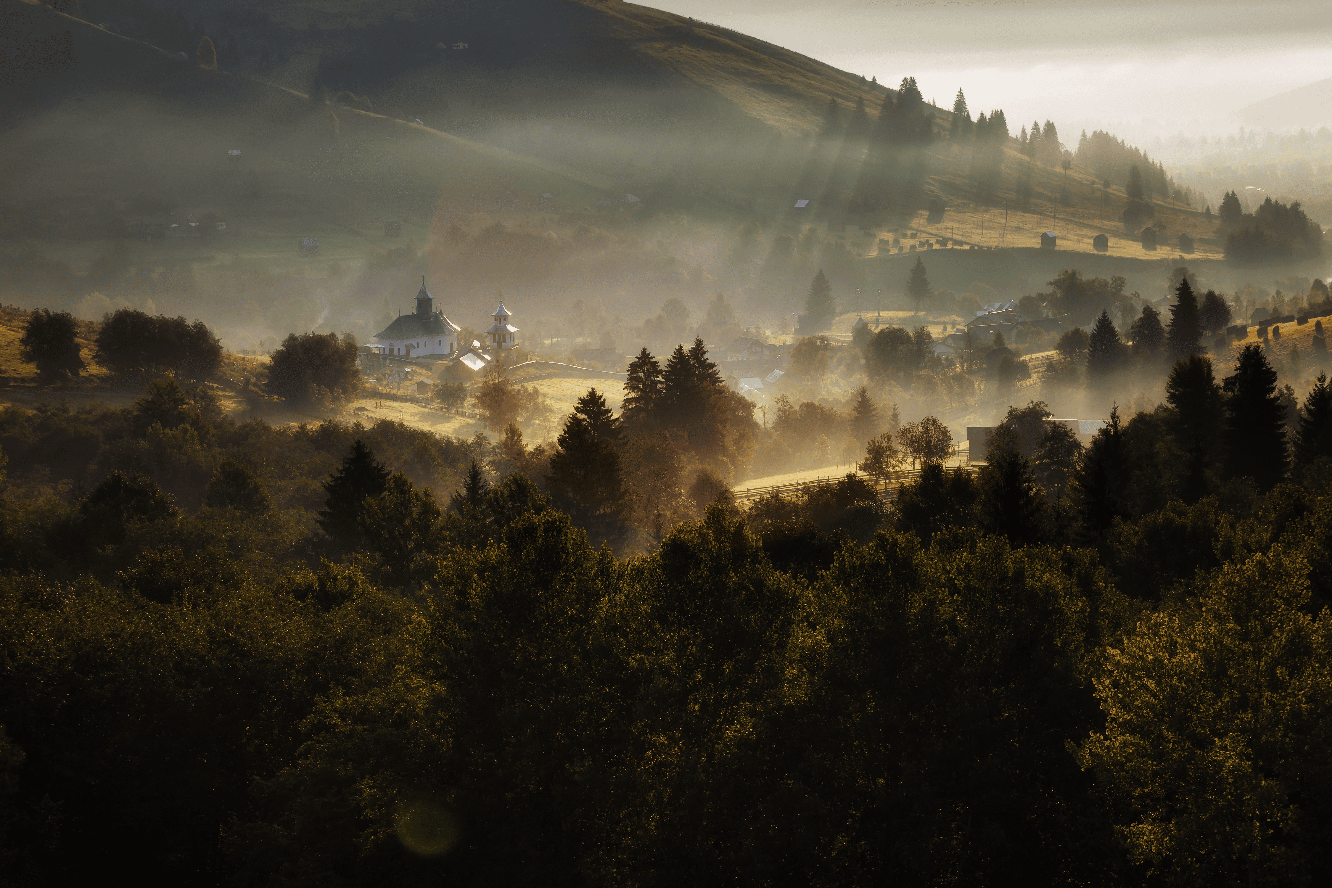Amanece en Bucovina Rumania