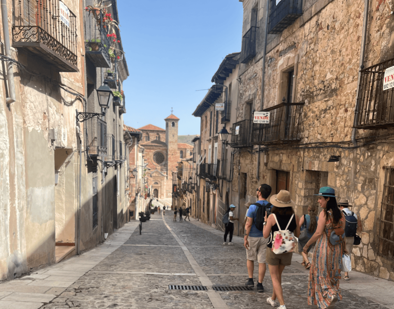pueblos rurales Alcarria Guadalajara tradiciones ancestrales cerca Madrid