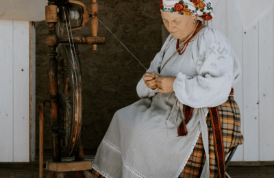 Artesanía local en Rumania