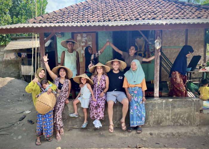 Grupo en aldea Lombok